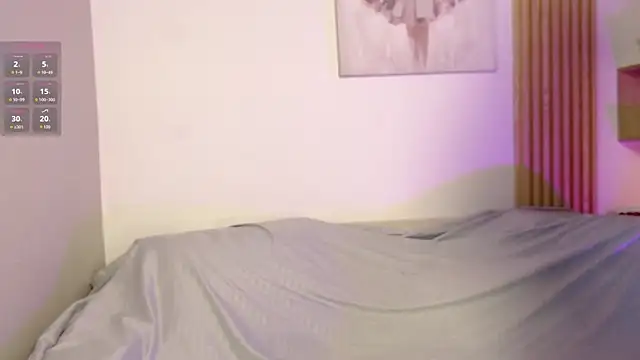 chloe peach  online show from 04.10.26