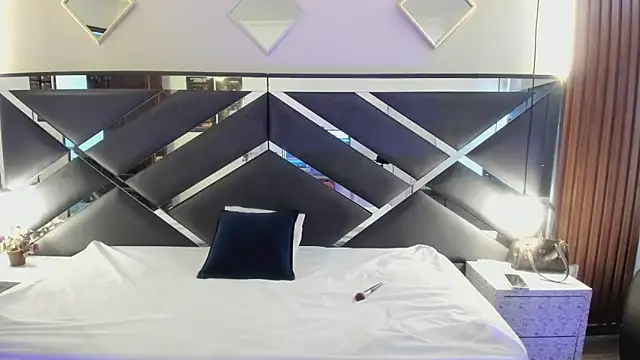 Ambarross  online show from 04.06.26