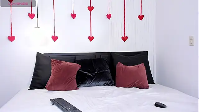 sweet shanaia online show from 02.04.26