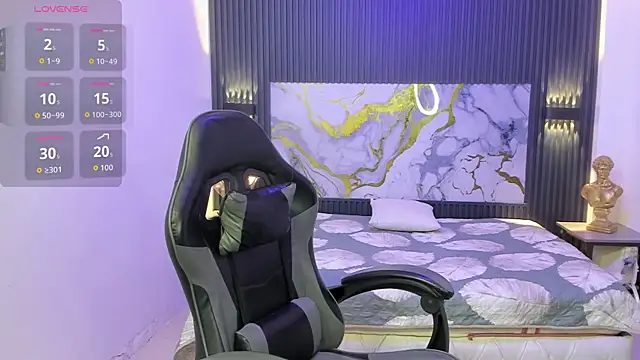 Amelia Lopez24 online show from 04.12.26