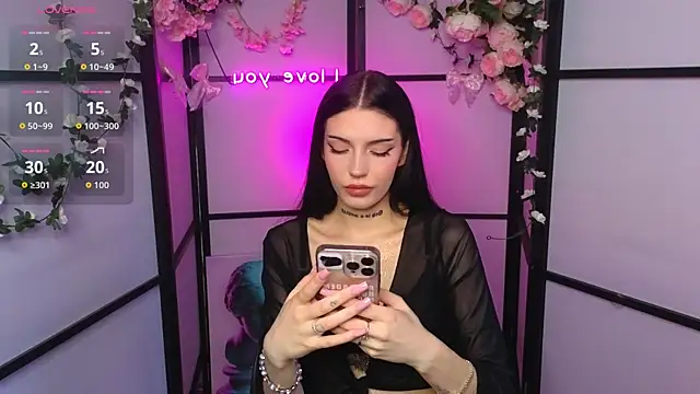 Snapshot of Kelly__Bunny chatting on 07.04.26 Kelly Bunny online show from 07.04.26