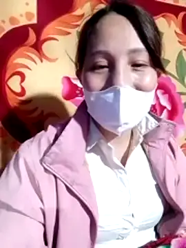 Snapshot of Gummiesu chatting on 01.18.26 Gummiesu online show from 01.18.26