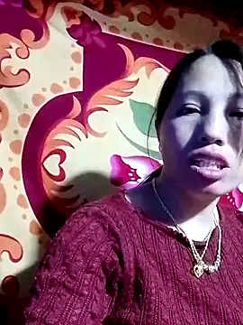 Snapshot of Gummiesu chatting on 02.04.26 Gummiesu online show from 02.04.26