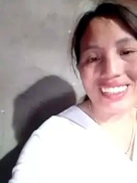 Snapshot of Gummiesu chatting on 02.27.26 Gummiesu online show from 02.27.26