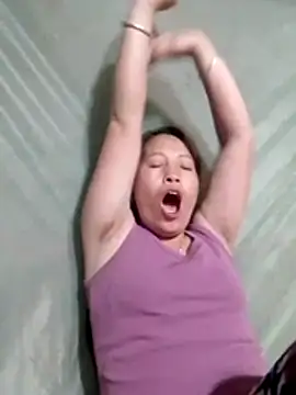 Snapshot of Gummiesu chatting on 03.01.26 Gummiesu online show from 03.01.26