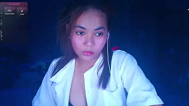 Snapshot of Pearlveil chatting on 02.23.26 Pearlveil online show from 02.23.26