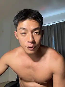 Yooo17 online show from 03.24.26