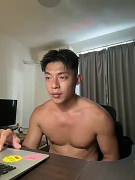 Snapshot of Yooo17 chatting on 07.28.26 Yooo17 online show from 07.28.26