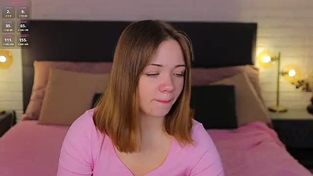 Kiss Moon online show from 02.20.26