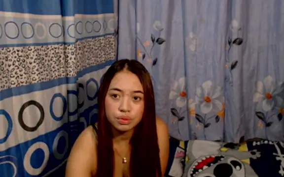 Snapshot of pinay_mayahiga chatting on 04.19.26 pinay mayahiga online show from 04.19.26