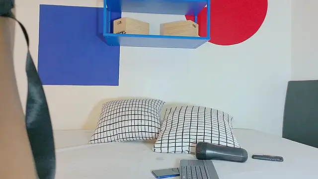 AndrewKenoxx  online show from 03.21.26