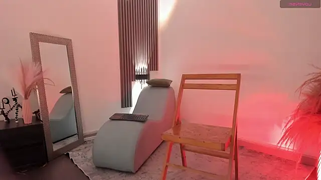 Snapshot of fransheskarossi chatting on 01.19.26 fransheskarossi online show from 01.19.26