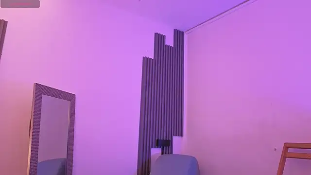 Snapshot of fransheskarossi chatting on 02.25.26 fransheskarossi online show from 02.25.26