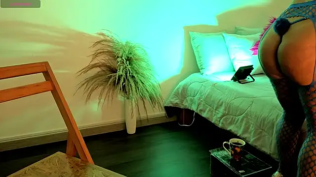 Snapshot of fransheskarossi chatting on 03.03.26 fransheskarossi online show from 03.03.26