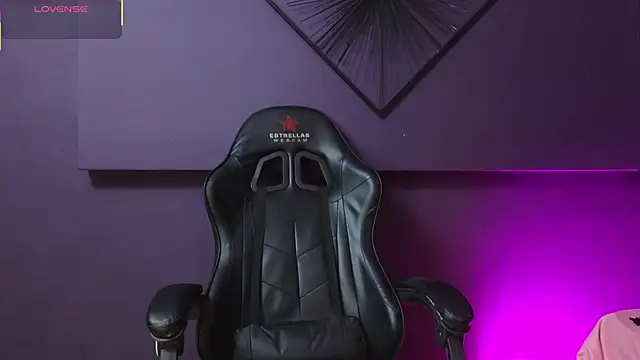 Rosse Baker  online show from 04.15.26