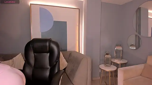 BellaThompsonX online show from 02.22.26