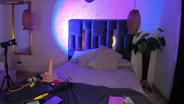 Snapshot of sophia_willliamss chatting on 02.27.26 sophia willliamss online show from 02.27.26