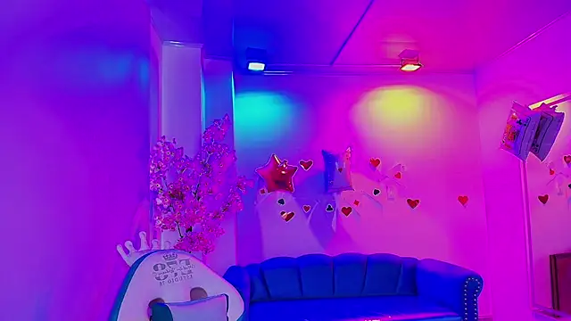 Snapshot of Zoe_swan chatting on 02.23.26 Zoe swan online show from 02.23.26