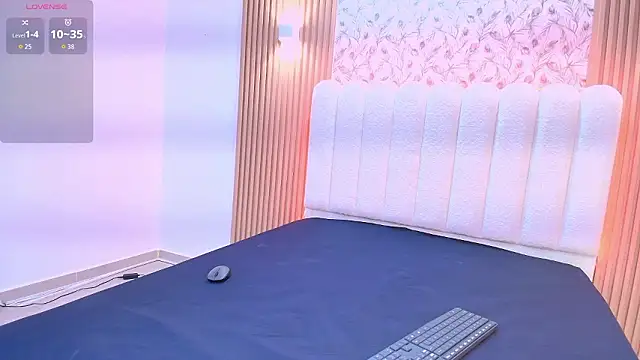 Amira Alzahra online show from 02.08.26