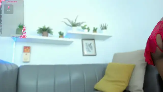 Amira Alzahra online show from 04.07.26