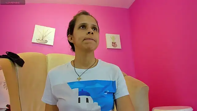 Snapshot of mitzukywinteer chatting on 02.19.26 mitzukywinteer online show from 02.19.26