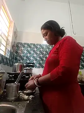 Hot-Tinaa online show from 02.20.26