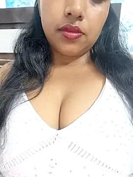 Hot-Tinaa online show from 03.31.26