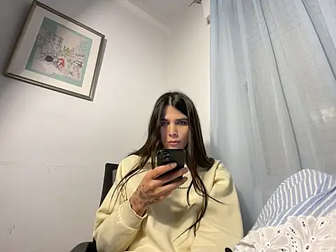 Snapshot of Lily_WellGifted chatting on 03.22.26 Lily WellGifted online show from 03.22.26