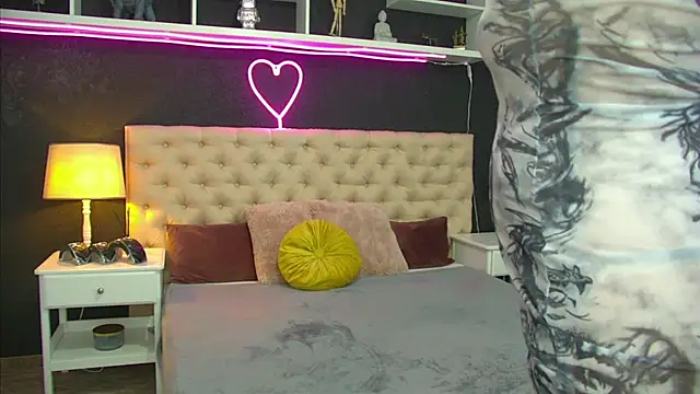 Snapshot of TaniaKaverina chatting on 05.02.26 TaniaKaverina online show from 05.02.26