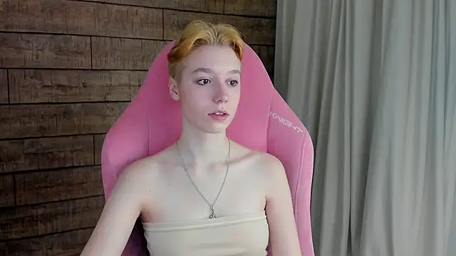 Snapshot of AgataGate chatting on 02.08.26 AgataGate online show from 02.08.26