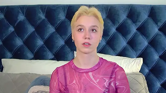 Snapshot of AgataGate chatting on 02.26.26 AgataGate online show from 02.26.26