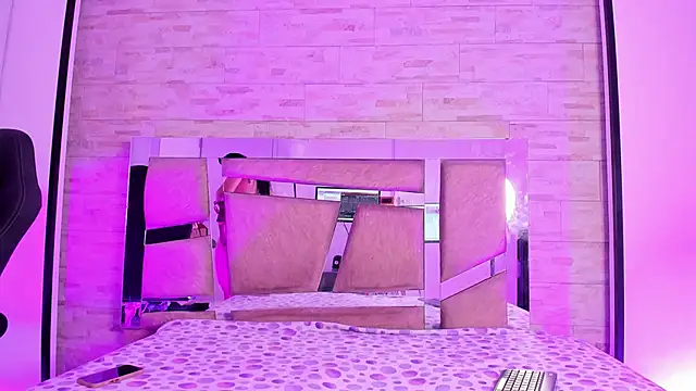 kendall grace online show from 04.16.26