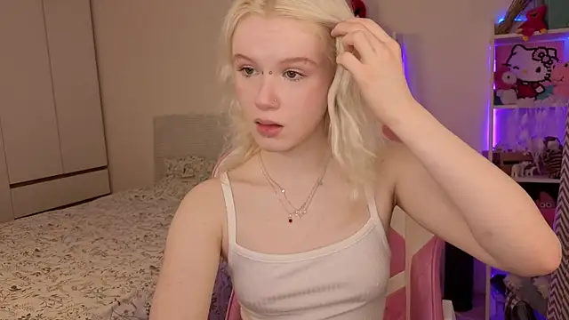 Mia WaterFall online show from 03.21.26