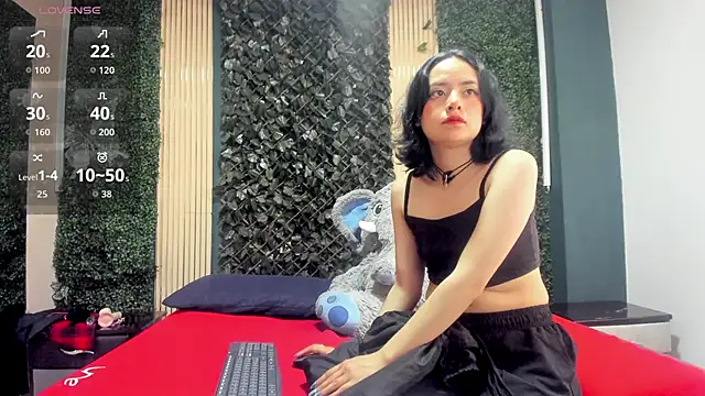 Snapshot of IvyyEmerald chatting on 02.09.26 IvyyEmerald online show from 02.09.26