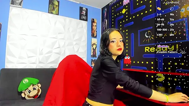 IvyyEmerald online show from 03.13.26