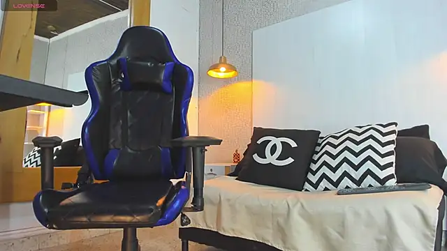 Dusan Grey77 online show from 02.19.26