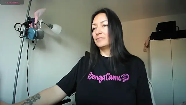 Yulian Milf online show from 03.21.26