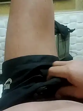 Snapshot of valrj chatting on 02.20.26 valrj online show from 02.20.26