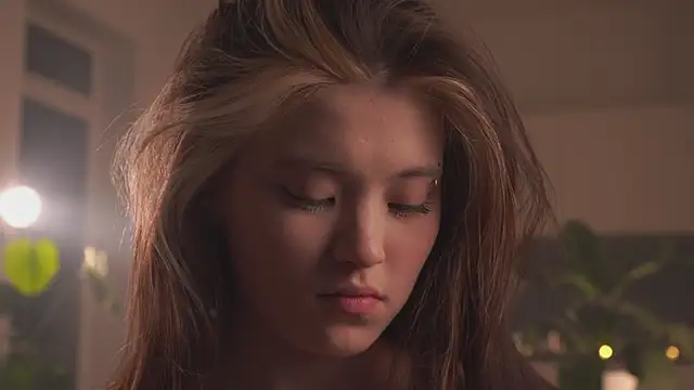 EleniRoeber online show from 02.12.26