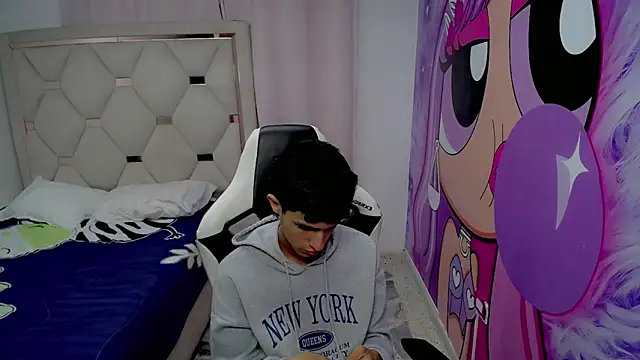 Snapshot of Akyra_latinn chatting on 02.02.26 Akyra latinn online show from 02.02.26