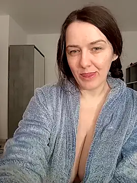 Angela swet online show from 03.28.26