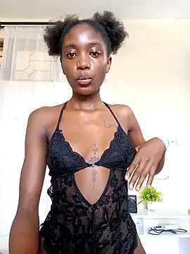 Snapshot of Silk_Hennessy chatting on 03.01.26 Silk Hennessy online show from 03.01.26