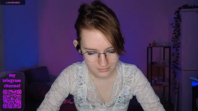 Snapshot of PetralPrime chatting on 04.25.26 PetralPrime online show from 04.25.26