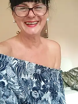 Snapshot of AliceSwan57 chatting on 07.18.26 AliceSwan57 online show from 07.18.26