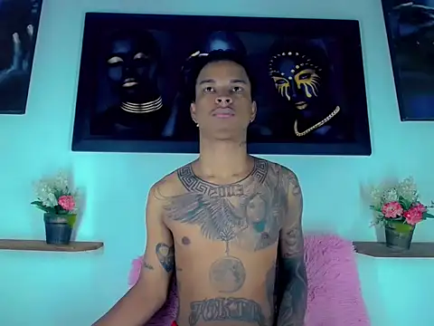 Snapshot of Tatoo_Noah chatting on 02.03.26 Tatoo Noah online show from 02.03.26