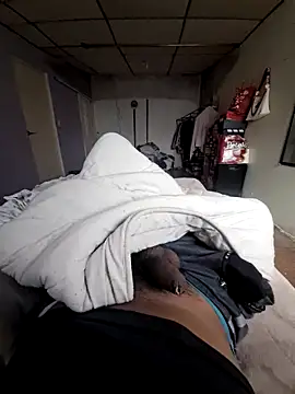 Charlyx-20 online show from 04.15.26