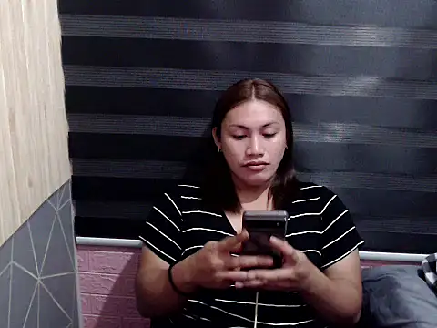 Zoanfckr17 online show from 01.18.26