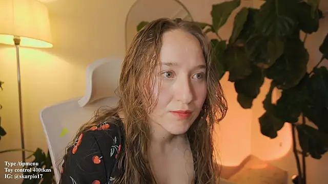 Scarlett NoirMuse online show from 02.05.26