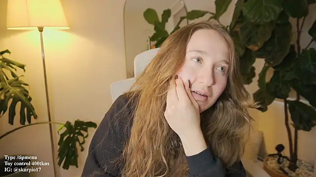 Scarlett NoirMuse online show from 02.23.26