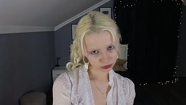 Snapshot of Naomi_Demio chatting on 02.19.26 Naomi Demio online show from 02.19.26